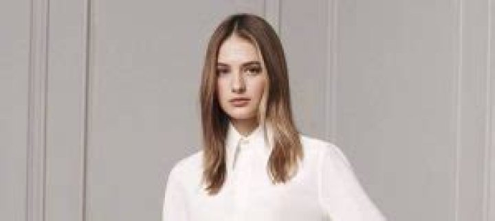 Sanne Vloet Height, Weight, Measurements, Bra Size, Shoe Size